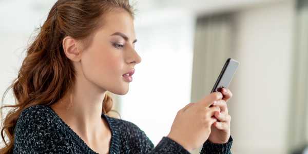 paciente agenda consulta pelo celular